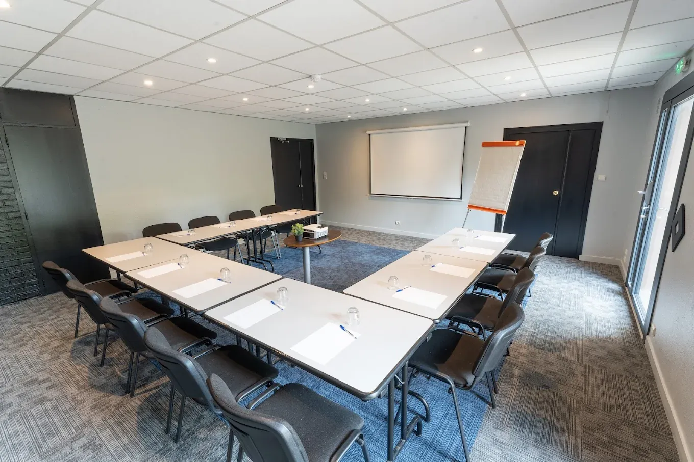 Equipped seminar room